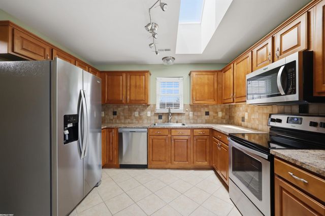 45653 Gable Drive, Macomb, MI 48044