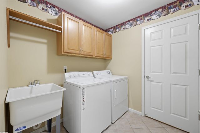 45653 Gable Drive, Macomb, MI 48044
