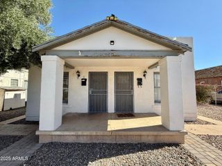 1019 W WOODLAND Avenue 5, Phoenix, AZ 85007