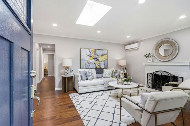 275 Beechnut Avenue, Sunnyvale, CA 94085