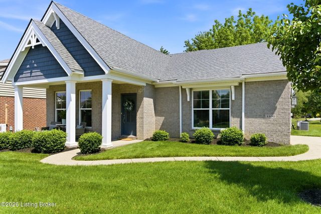 8800 Sanctuary Ln, Louisville, KY 40291