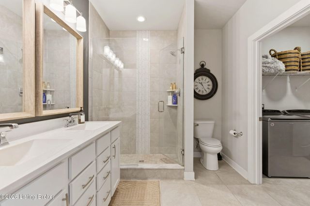 8800 Sanctuary Ln, Louisville, KY 40291