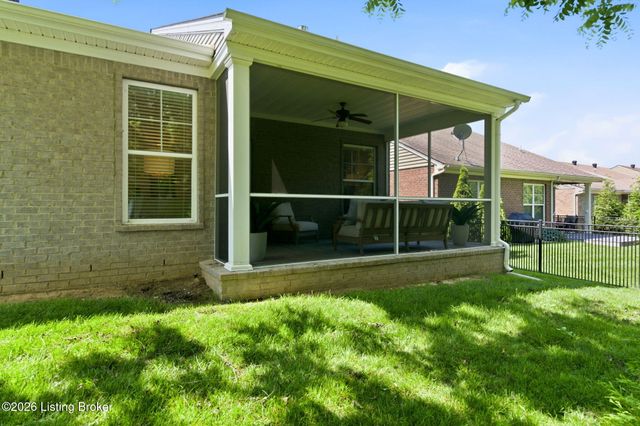 8800 Sanctuary Ln, Louisville, KY 40291