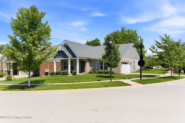 8800 Sanctuary Ln, Louisville, KY 40291