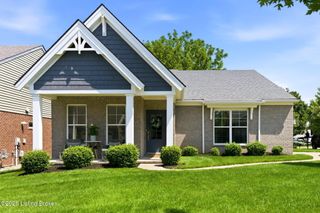 8800 Sanctuary Ln, Louisville, KY 40291