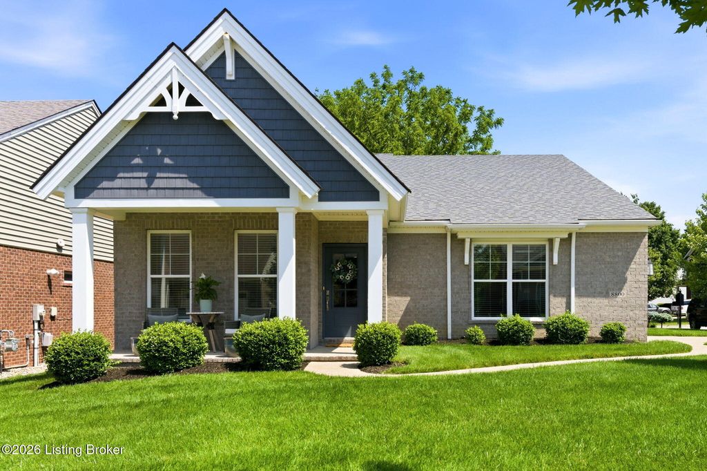 8800 Sanctuary Ln, Louisville, KY 40291