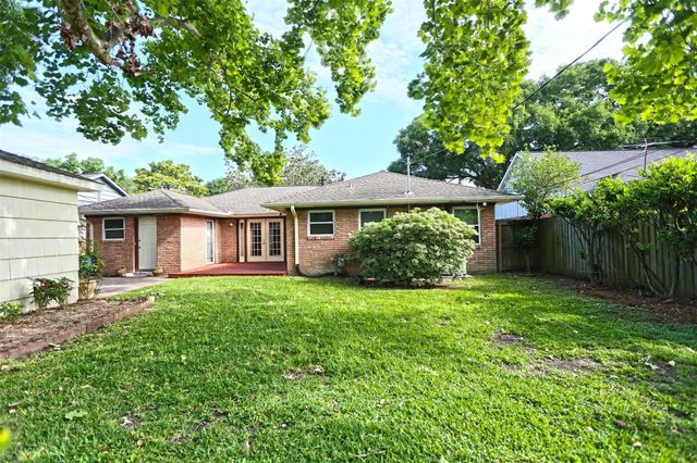 3535 Durhill Street, Houston, TX 77025