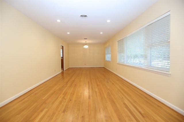 3535 Durhill Street, Houston, TX 77025