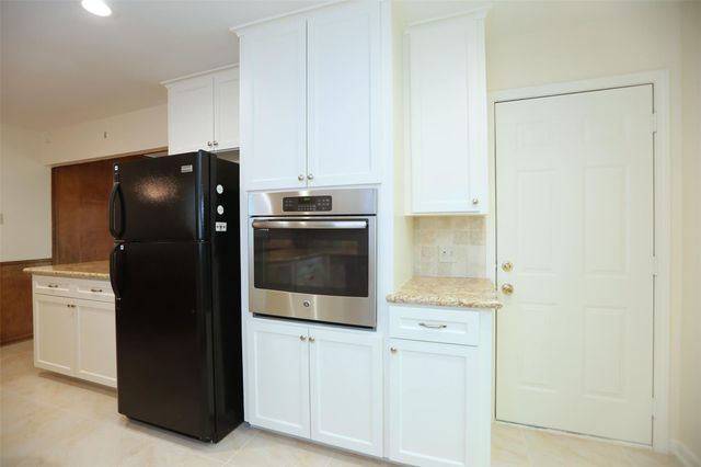 3535 Durhill Street, Houston, TX 77025