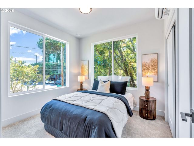 2389 Se 45TH Ave, Portland, OR 97215