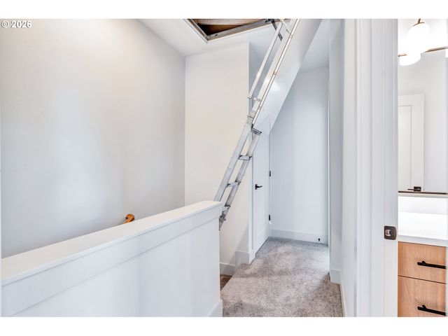 2389 Se 45TH Ave, Portland, OR 97215