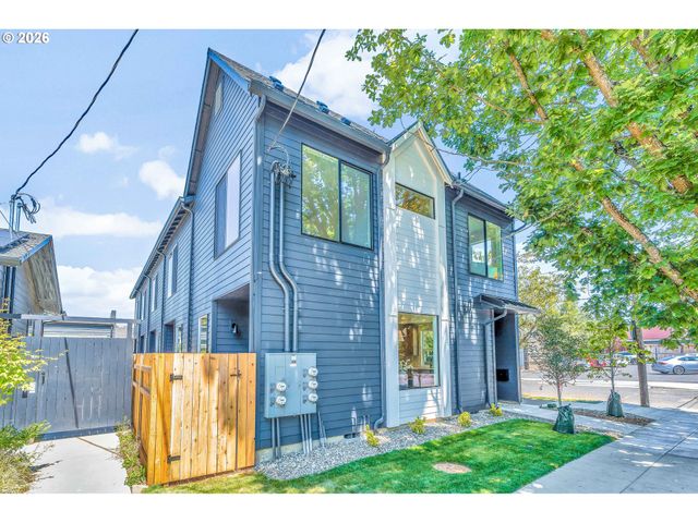 2389 Se 45TH Ave, Portland, OR 97215
