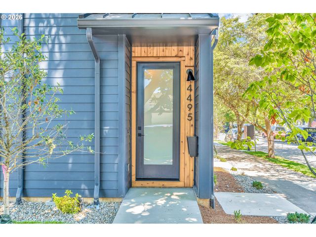 2389 Se 45TH Ave, Portland, OR 97215