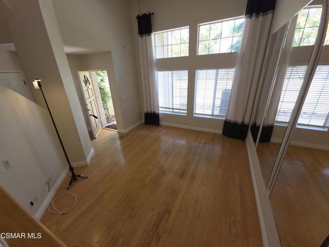 644 Warwick Avenue, Thousand Oaks, CA 91360