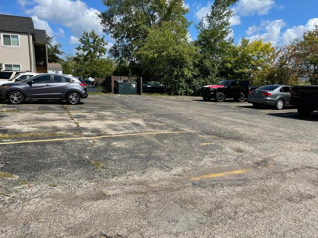 1751 Felten Road 1, Aurora, IL 60505