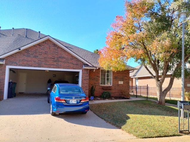 15513 Swallowtail Road, Edmond, OK 73013