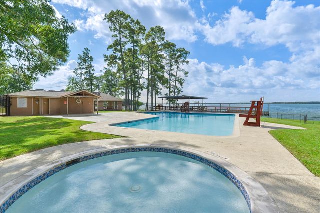 18318 Crosswinds Way, Crosby, TX 77532