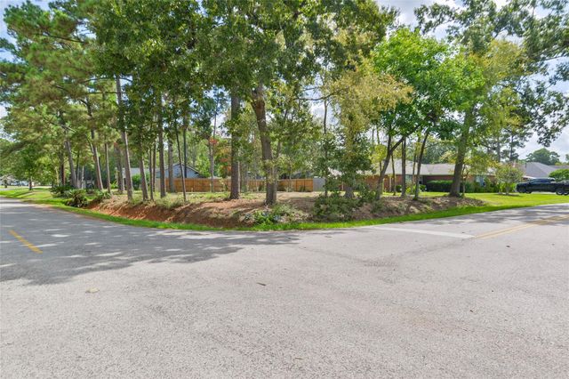 18318 Crosswinds Way, Crosby, TX 77532