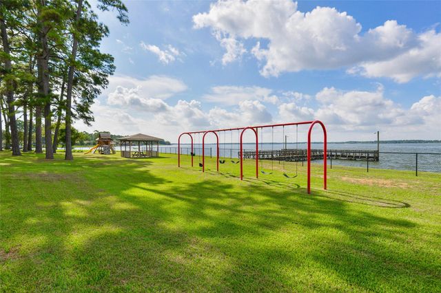 18318 Crosswinds Way, Crosby, TX 77532