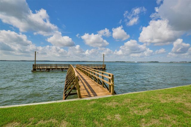 18318 Crosswinds Way, Crosby, TX 77532