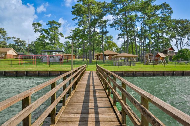 18318 Crosswinds Way, Crosby, TX 77532