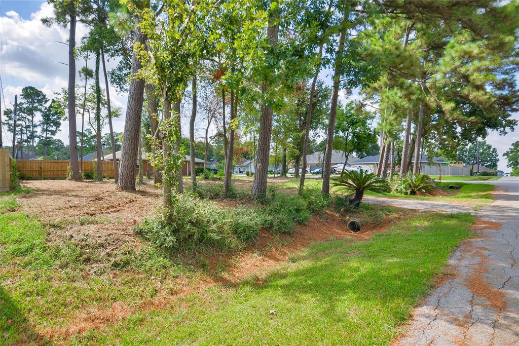 18318 Crosswinds Way, Crosby, TX 77532
