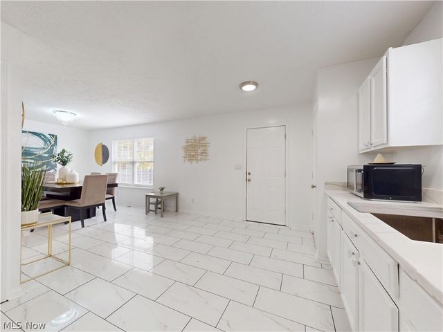 8801 Clark Avenue, Cleveland, OH 44102