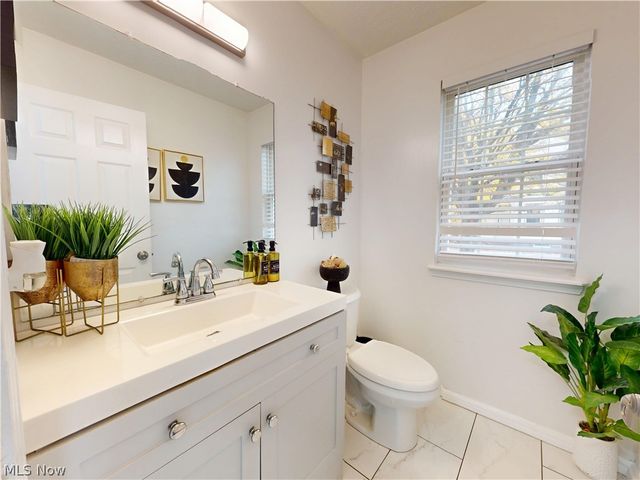 8801 Clark Avenue, Cleveland, OH 44102