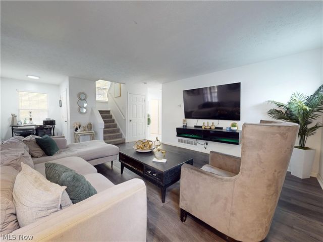 8801 Clark Avenue, Cleveland, OH 44102