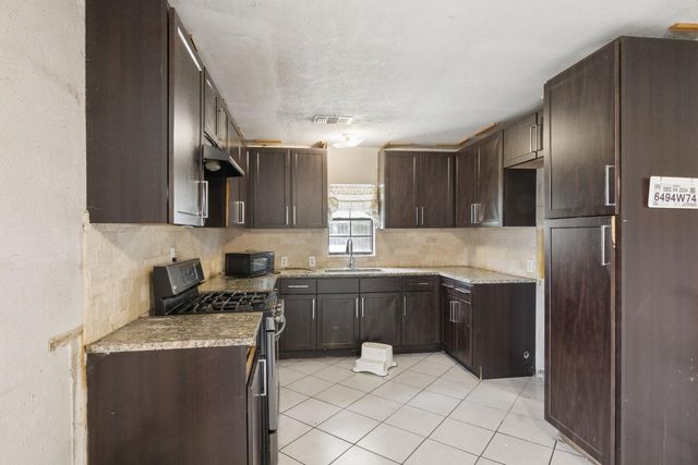1002 Grenfell Lane, Houston, TX 77076