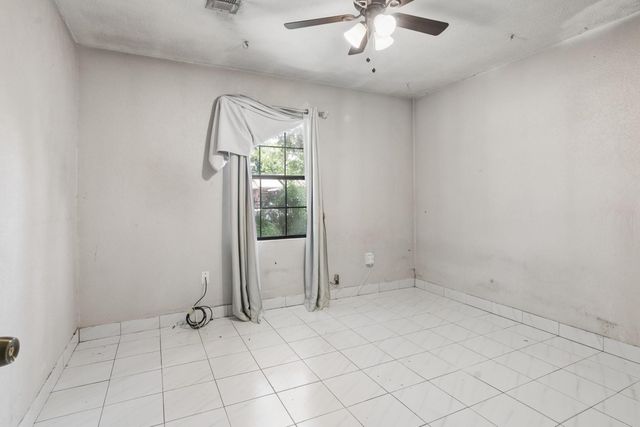 1002 Grenfell Lane, Houston, TX 77076
