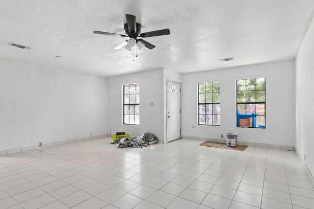 1002 Grenfell Lane, Houston, TX 77076