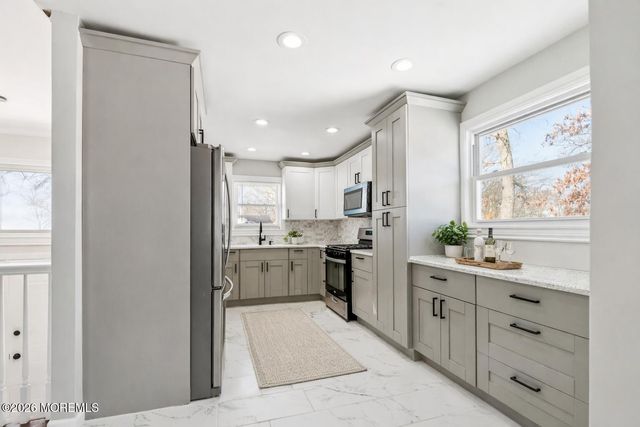 96 Twin Rivers Drive, Toms River, NJ 08753