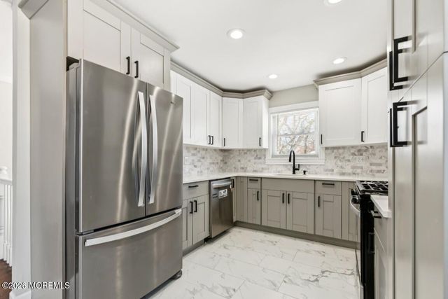 96 Twin Rivers Drive, Toms River, NJ 08753