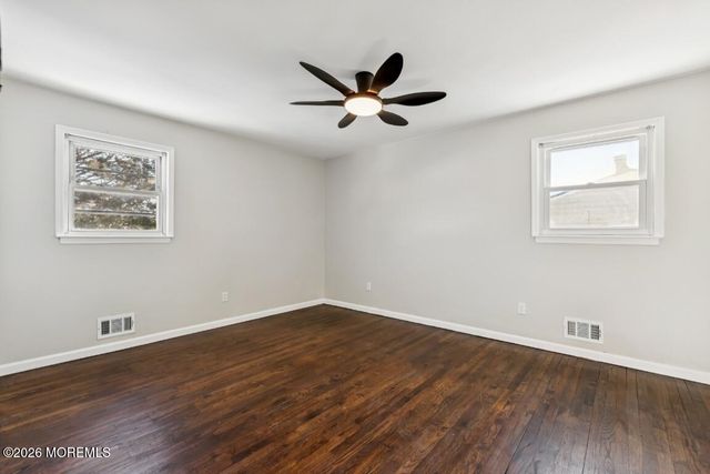 96 Twin Rivers Drive, Toms River, NJ 08753