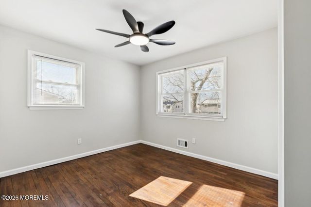 96 Twin Rivers Drive, Toms River, NJ 08753