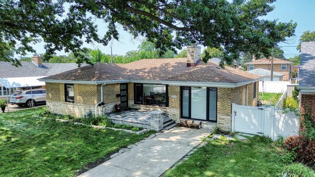 4944 Jarvis Avenue, Skokie, IL 60077