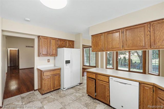 4847 Bayleaf Drive, Sterling Heights, MI 48314
