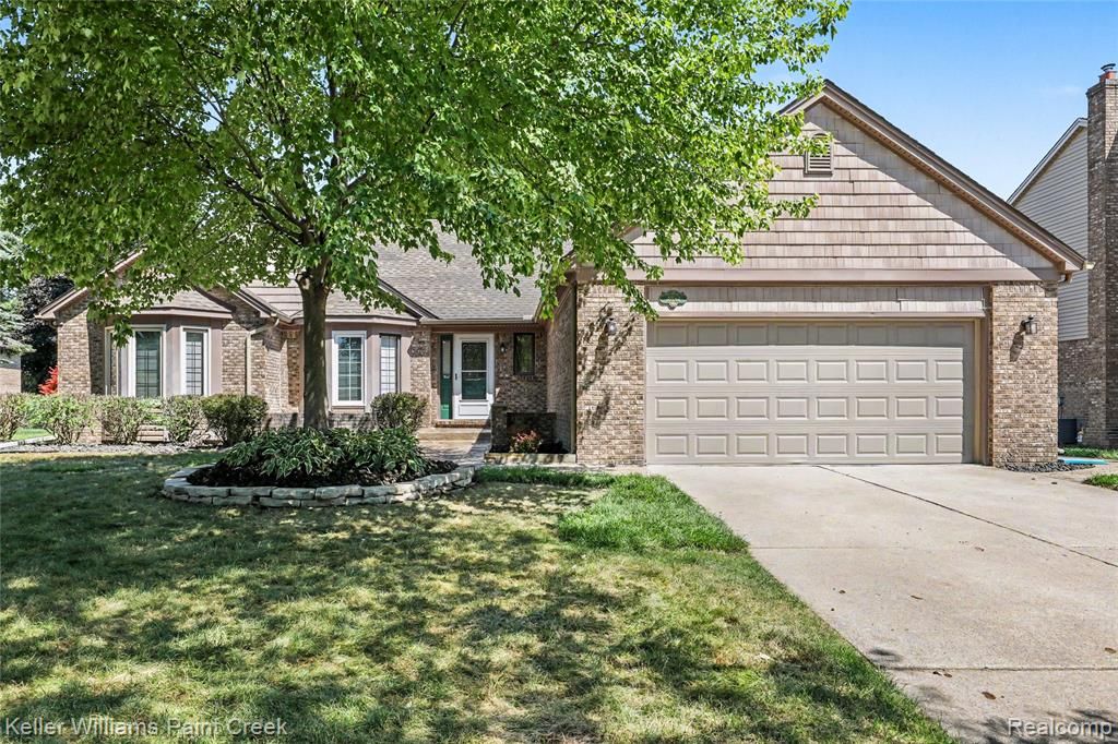 4847 Bayleaf Drive, Sterling Heights, MI 48314