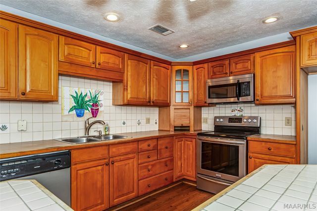 12275 Central Plank Road, Eclectic, AL 36024