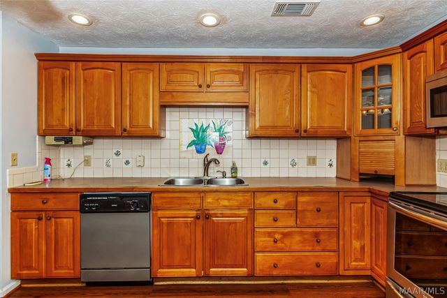 12275 Central Plank Road, Eclectic, AL 36024