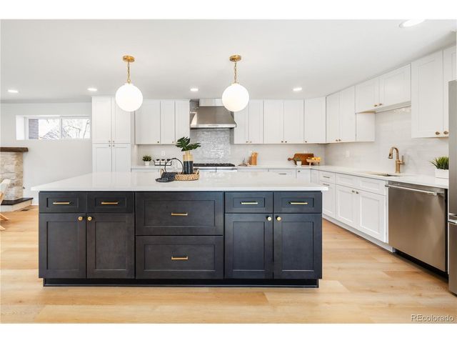 2005 Nelson St, Lakewood, CO 80215