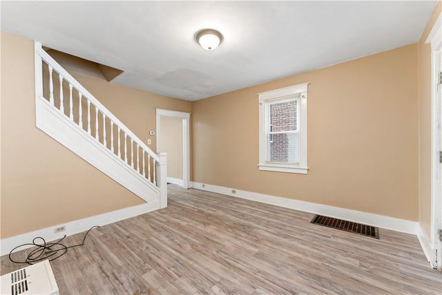 7138 Apple St, Lincoln Larimer, PA 15206