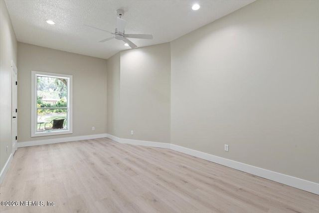 3845 HARBOR Drive, Jacksonville, FL 32207