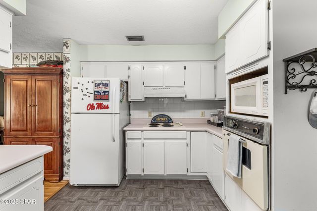 1633 Cox Street, Panama City, FL 32409