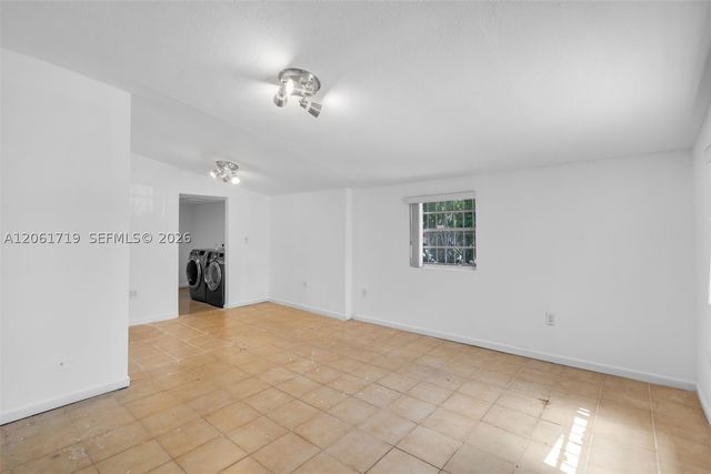 3685 W 9th Ave, Hialeah, FL 33012