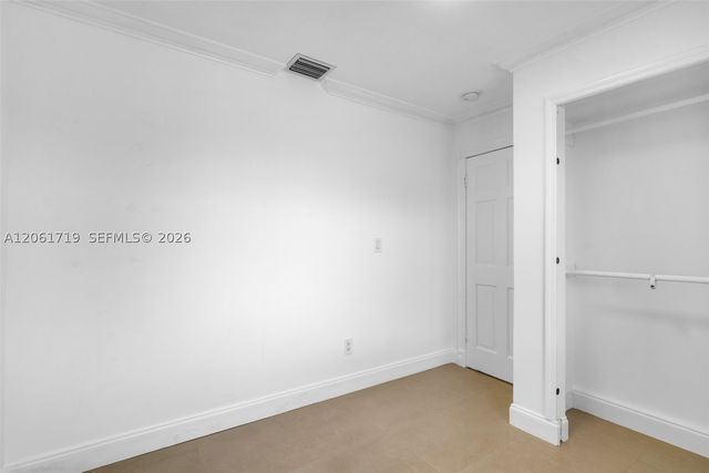 3685 W 9th Ave, Hialeah, FL 33012