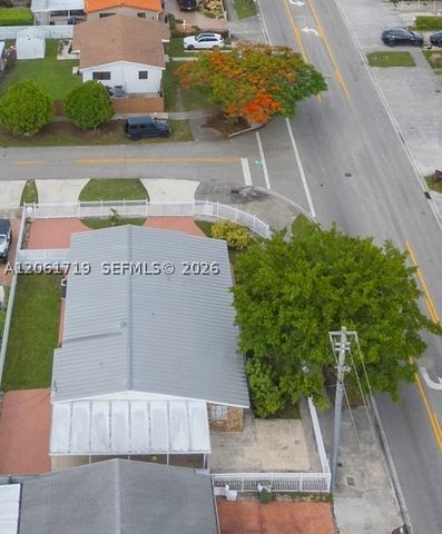 3685 W 9th Ave, Hialeah, FL 33012