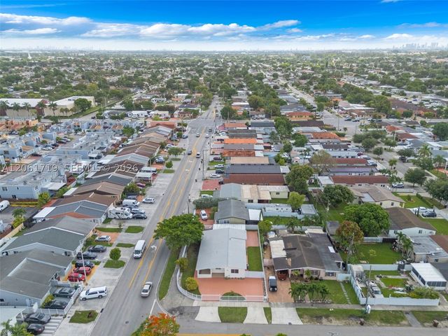 3685 W 9th Ave, Hialeah, FL 33012