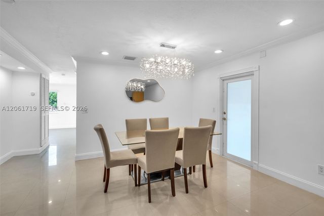 3685 W 9th Ave, Hialeah, FL 33012